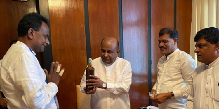 ධම්මික පැණිය හබක්: පැණිය ප්‍රමෝට් කළ ඇමැති චන්න දැන් කියන කතාව