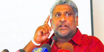 2015 ආණ්ඩු පෙරළපු කුමන්ත්‍රණය ආණ්ඩුව ඇතුළේ යළි ක්‍රියාත්මකයි: ප්‍රබල ඇමැති අනතුරු අගවයි