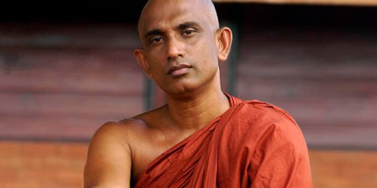 රතන හිමි ‘මුසාවාදා වේරමණී’ සිල්පදය කඩයි (VIDEO)