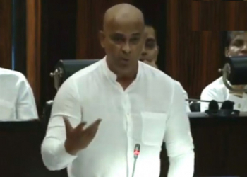 ‘කව්ද කව්ද… රන්ජට බය…’ සජබෙ පාර්ලිමේන්තුව දෙවනත් කරයි (VIDEO)