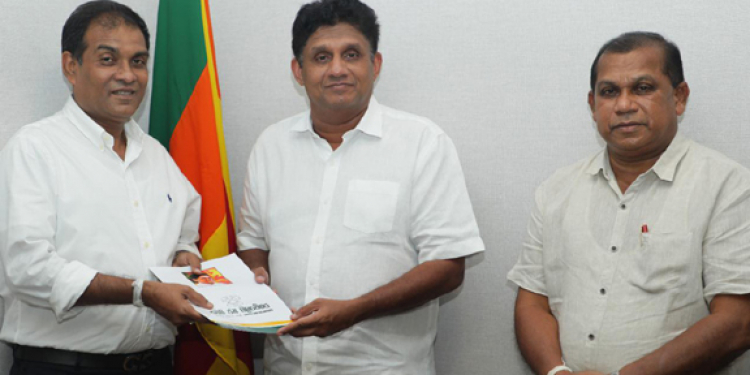 සජිත් මාතර අලුත් කොල්ලෙක්ට බාර දෙයි