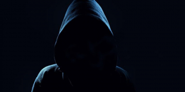 ප්‍රබල පාතාලයෙක් හෙට අනිද්දාම එළියට