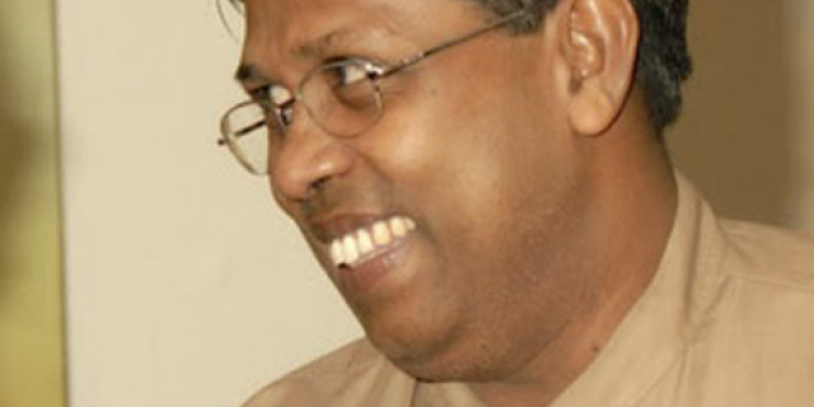 ‘මුතුමිණ’ නික්මෙයි