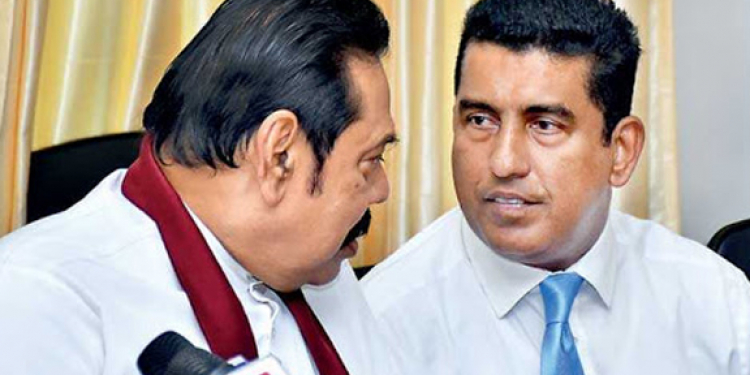අයියට කැමති අය මල්ලිට අකමැතියි: මල්ලිට කැමති අය අයියට අකමැතියි: හැබැයි කිසිම රාජපක්ෂවරයෙක්ට ගහන්න අපි ඉඩ දෙන්නේ නෑ
