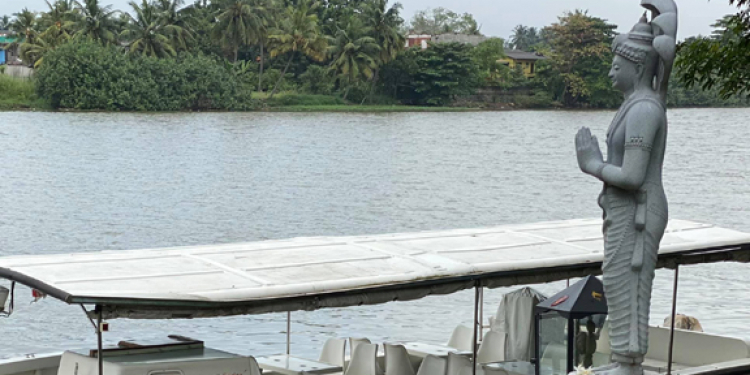 මණිඅක්ඛිත නා රජුට මිලින්ද මොරගොඩ පණ දෙයි (VIDEO)