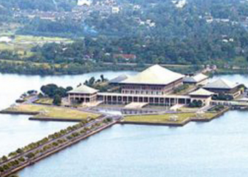 හෙට සිට මන්ත්‍රීවරුන්ට එන්නත් විදීම ඇරඹේ