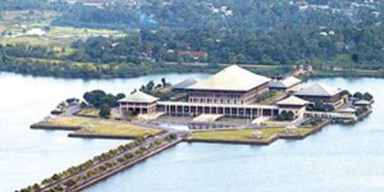 හෙට සිට මන්ත්‍රීවරුන්ට එන්නත් විදීම ඇරඹේ