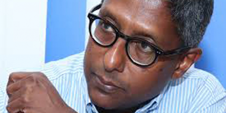 ඇමැති ජයසුමනගේ වැඩකට විරෝධය පා ඖෂධ අධිකාරියේ සභාපති ඉල්ලා අස්වෙයි