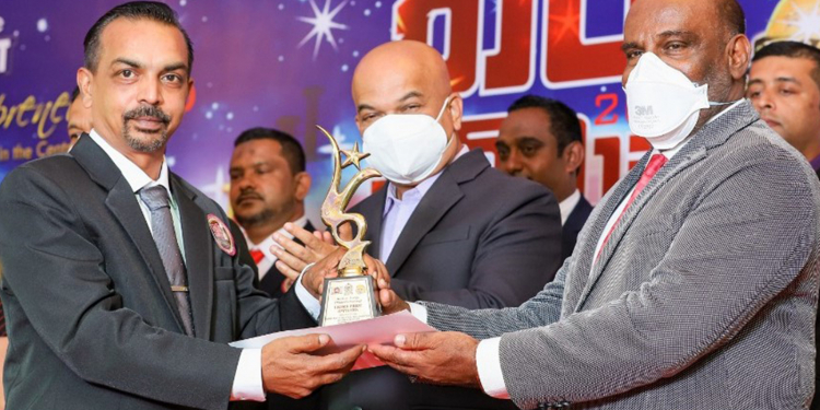 ‘ව්යවසාය විශිෂ්ටත්ව තරු’ සම්මාන උළෙලේදී ක්රිස්බ්රෝ ඇගයුම් ලබයි