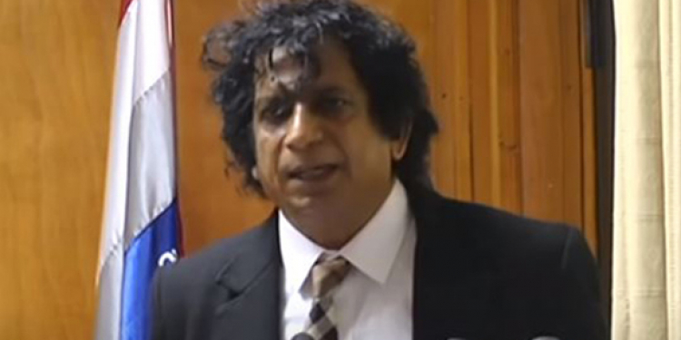 පාස්කු ප්රහාරයේ රහස් වාර්තා සියල්ල නීතිපතිට බාර දෙයි