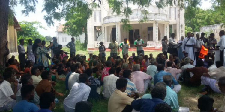 කොරෝනා සිරුරු භූමදානය ඉරණතිව් දූපතේ