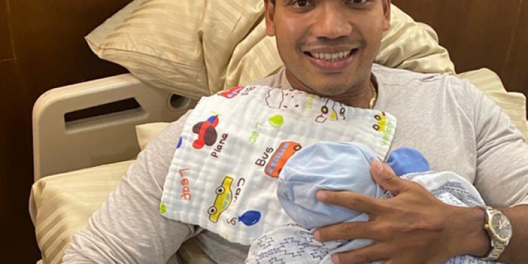 ඩුබායි ගිහින් ආ නාමල් නිරෝධායනය වෙන්නේ ගෙදරද?
