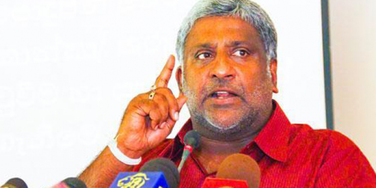ආණ්ඩුව ඇතුළෙ ඉඳන් ගහන්න දෙන්න බෑ: ප්‍රසන්න ශ්‍රීලනිපයට අන්තිම සිග්නල් එක දෙයි