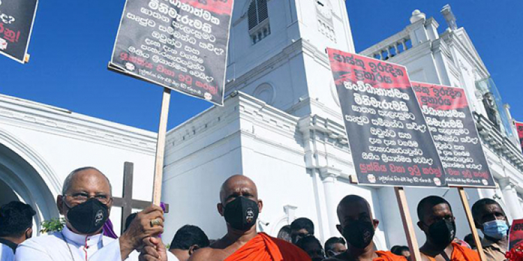 තවත් කමිටු එපා: අපට ඕන යුක්තිය: කළු ඉරිදාවේදී කාදිනල් හිමි කියයි (VIDEO)