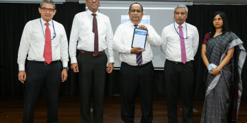 පීපල්ස් ඉන්ෂුවරන්ස් වෙතින් පෙරළිකාරී ජංගම යෙදුමක්