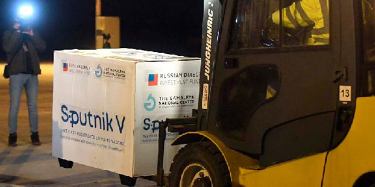 ආණ්ඩුව රුසියාවෙන් එන්නත් ලක්ෂ 70ක් ගේන්න සාකච්ජා අරඹයි