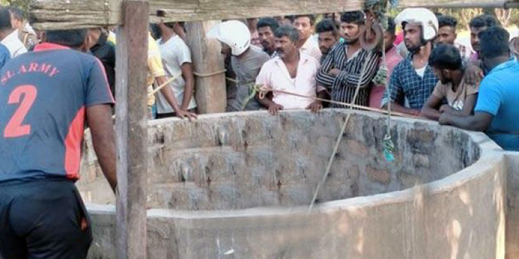 තවත් ඛේදවාචකයක්: සැමියා එක්ක රණ්ඩු වී අම්මා දරුවො තුන්දෙනත් එක්ක ළිඳට පැනලා