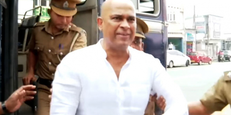 රන්ජන් දිගටම ඇතුළේ: ශ්‍රේෂ්ඨාධිකරණය මෝසම විසිකරයි