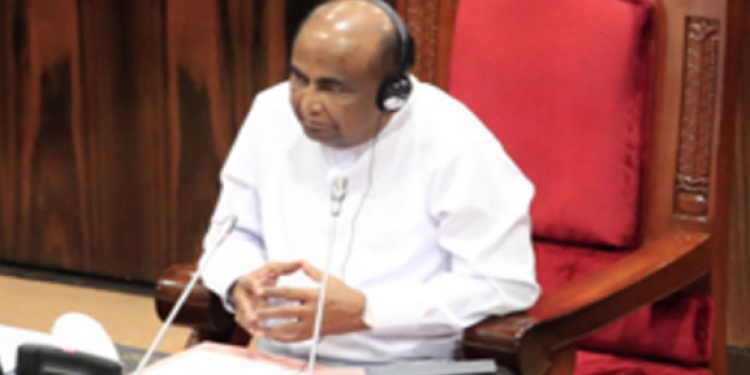 විපක්ෂයේ හේෂාට මුඛවාඩම් ඕන: ආණ්ඩුවේ චමල්ට මුඛවාඩම් එපා: ලැජ්ජයි කතානායකතුමා… (VIDEO)