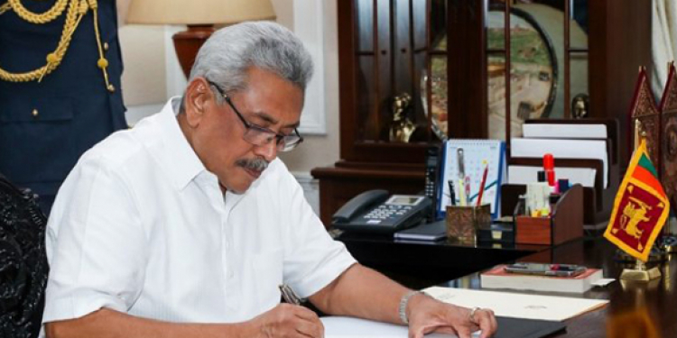 ඔප්පු 20,000කට ජනපති අස්සන් තියයි