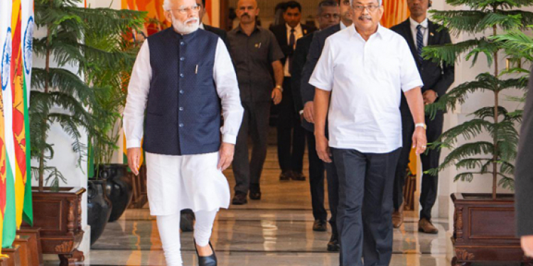 චීන ආරක්ෂක ඇමැති ලංකාවේ සිටිද්දීම ජනපතිගෙන් ඉන්දීය අගමැතිට පණිවුඩයක්
