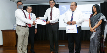 පීපල්ස් ඉන්ෂුවරන්ස් වෙතින්  සූර්ය පැනල රක්ෂණාවරණයක්