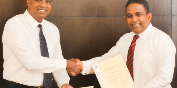 Toyota Lanka සහ  LOLC ජෙනරල් ඉන්ෂුවරන්ස් සහයෝගීතාවයක