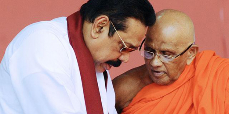 මුරුත්තෙට්ටුවේ හිමි තංගල්ලේ සිටි මහින්දට කෝල් කර වෙච්ච දේ කියයි: මහින්ද අද හදිසියේම කොළඹ එයි