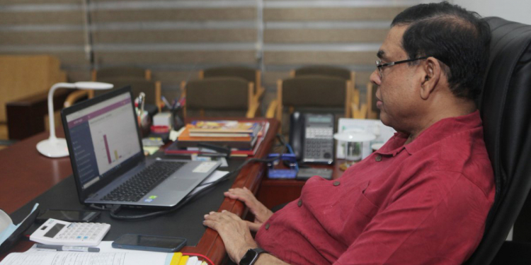 බැසිල් ‘සූම්’ එකෙන් මෙහේ වැඩ!