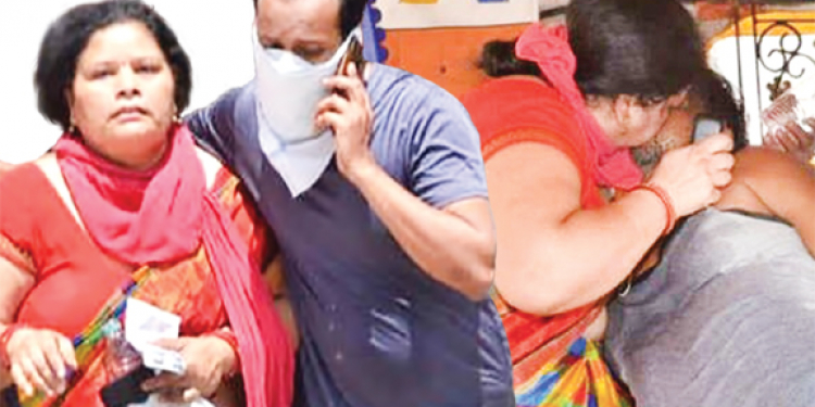 ජීවිතේ නැතිවුණත් ‌කොරා්නාවට නොපැරදුණු ආදර කතාව