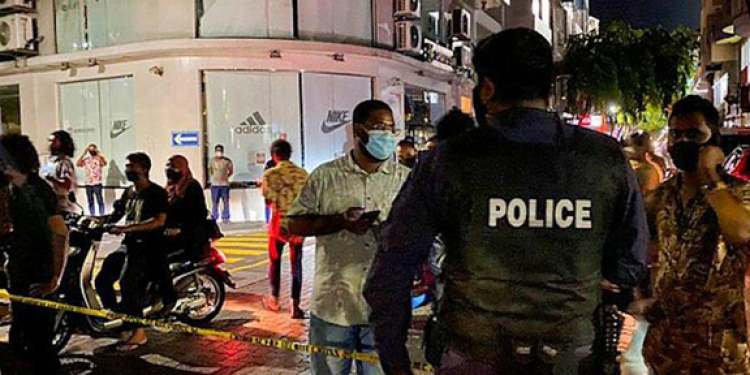 මාලදිවයිනේ පිපිරුමකින් හිටපු ජනපති නෂීඩ්ට තුවාල