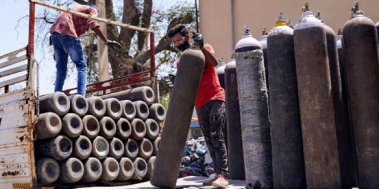 හදිසියට ගන්න ගෑස් සිලින්ඩර් 21,000ක් සිංගප්පූරුවෙන් ගෙන්වයි