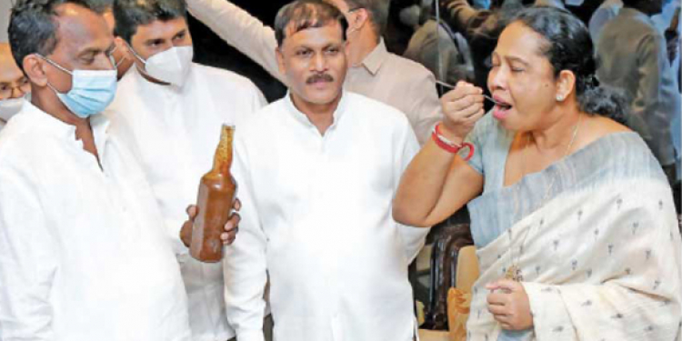 පැණිය බොරුවක්: රටට පෙන්නපු අයට වහාම නීති පියවර ගන්න!