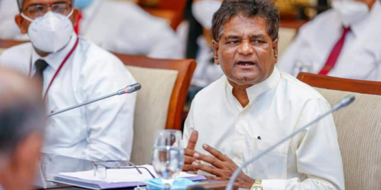 නාමල්ගේ රැස්වීමේදී විමලවීර පරල වෙයි