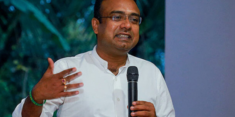 මිරිහානේ ඉඳන් එද්දි පාරේ වාහන වැඩි නම් වාහන තහනම්! අද තීන්දු ගන්නෙ එහෙමයි!!