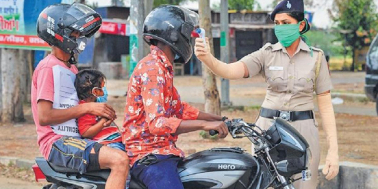 කොරෝනාවෙන් ලංකාව ඉන්දියාවත් පරද්දයි