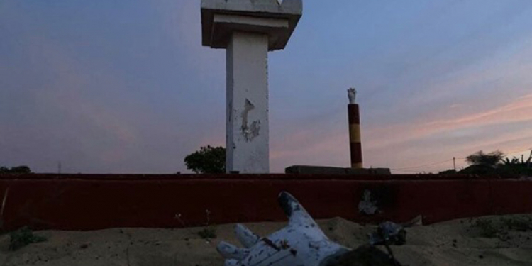 මුල්ලිවයික්කාල් ස්මාරකය කැඩීම ගැන හමුදාව උත්තර දෙයි (PHOTOS)