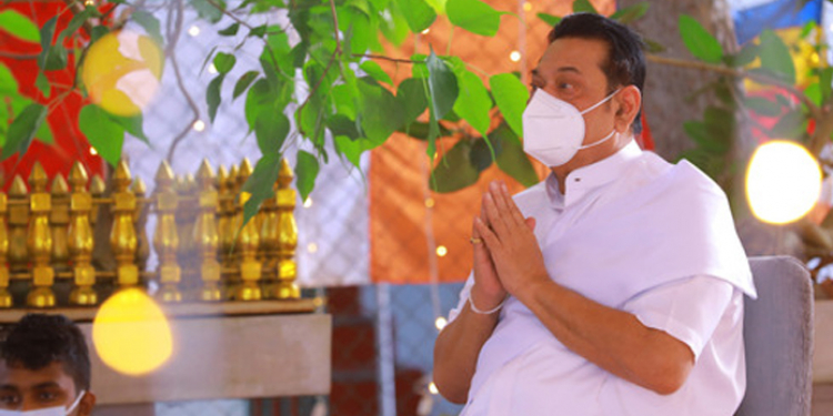 මහින්ද පෙහෙවස් සමාදන් වෙයි!