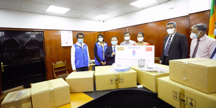 කොළඹ වරාය නගරය ‘හයි-ෆ්ලෝ ඔක්සිජන් තෙරපි’ යන්ත්ර තොගයක් පරිත්යාග කරයි