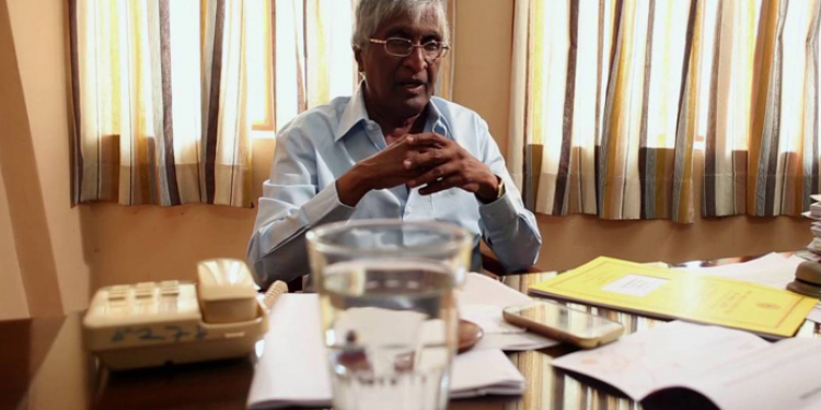 නිළියට කළ ‘ලිංගික ඇරයුම්’ චෝදනාව ගැන සුනිල් ආරියරත්න කතාකරයි!