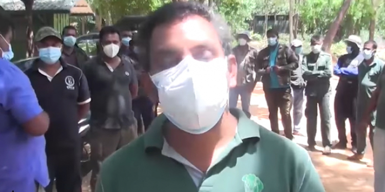නීතියට උඩින් ගිය කව්ද මේ ජෙනරාල්? හමුදාපතිතුමනි වහා ක්‍රියාත්මක වෙන්න…! (VIDEO)