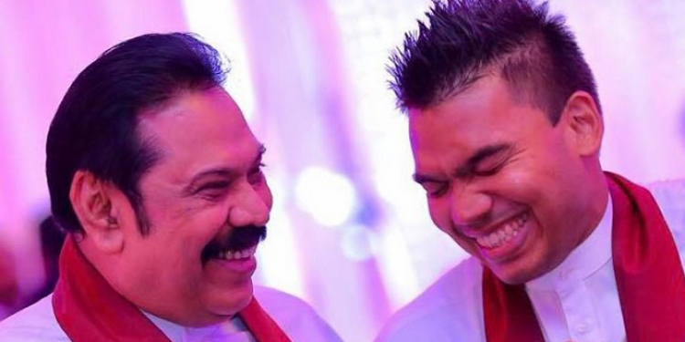මහින්ද අගමැතිකමෙන් අයින් වෙන්න තීන්දු කරලා? නාමල්ට අගමැතිකම දෙන දවසත් තීන්දු කරලද?
