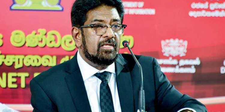 ගුරුවරු මෙහෙයවන්නේ කාලකණ්ණි කණ්ඩායමක්! (VIDEO)