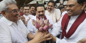 වතුරට වඩා ඝනකම් රාජපක්ෂ ලේ (විමලසිරි ජයලත්ගේ රටේ පැත්ත)