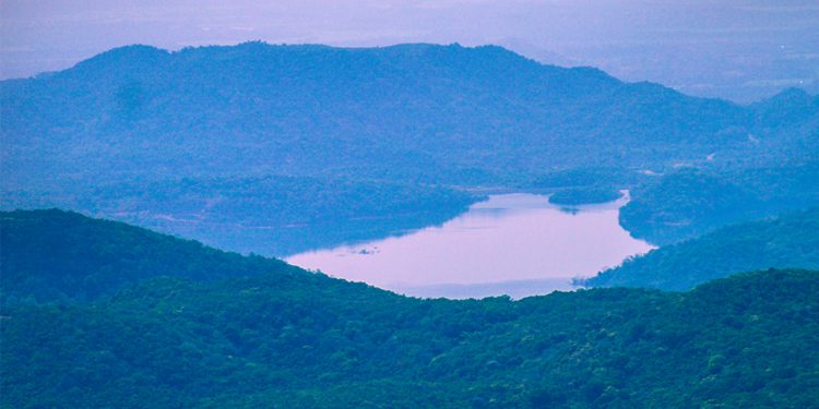 ලංකාවේ සුන්දරම ගමන මෙන්න!