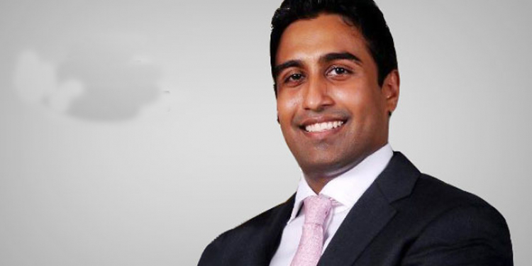 මහබැංකුව කඩපු ඇලෝෂියස් රාජපක්ෂලා එක්ක ඩීල් දාලා භාණ්ඩාගාරයත් කඩන්නයි හදන්නේ! අරක්කු හදන්නේ මිලියන 1500ක බද්ද ගෙවන්න අවුරුදු 2ක් කල් අරන්! (VIDEO)