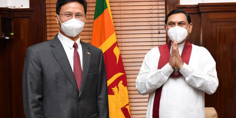 බැසිල් වැඩ පටන් ගනී! ලෝකේ බලවත්ම හත් දෙනා එක දවසට හමුවෙයි!