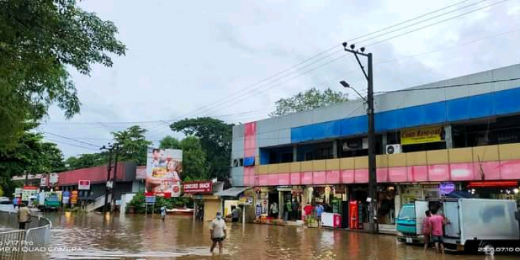 කළුගග පිටාර ගලයි.. රත්නපුරේ යටවෙයි…