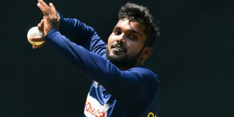 වනිදුට ඉන්දියාවෙන් එන්න කියයි!