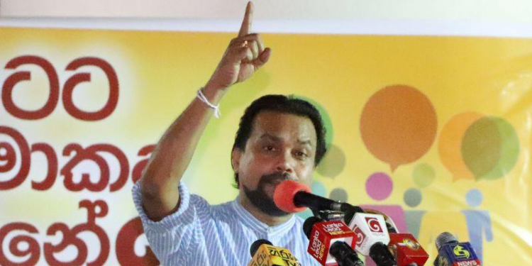 විමල් ආණ්ඩුවට එරෙහිව පළමු වෙඩිමුරය පත්තු කරයි…